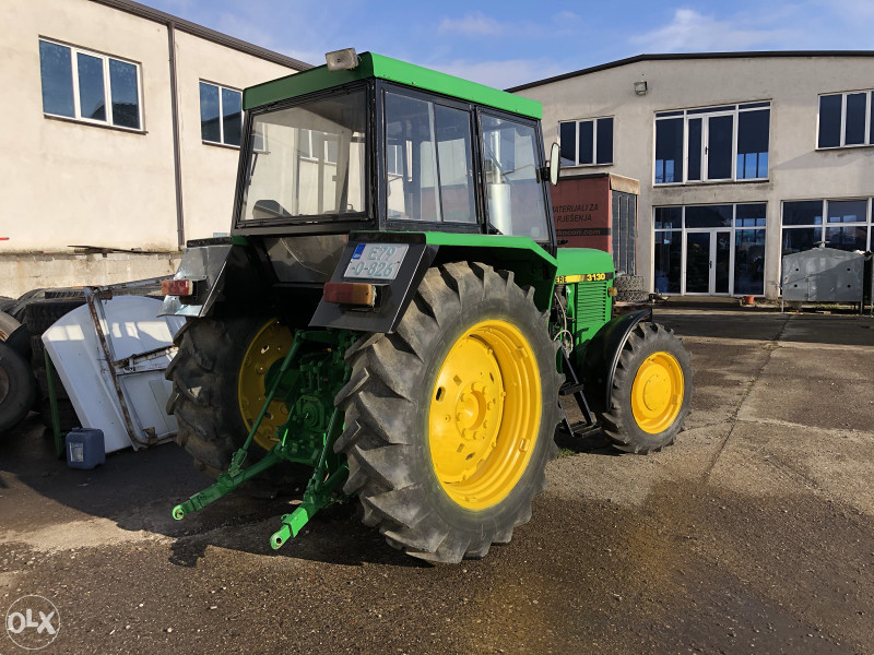 Traktor John Deere 3130