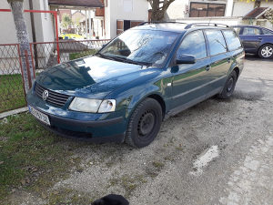 Prednji branik pasat 5 dijelovi pasat 1,9tdi PAPICVITEZ