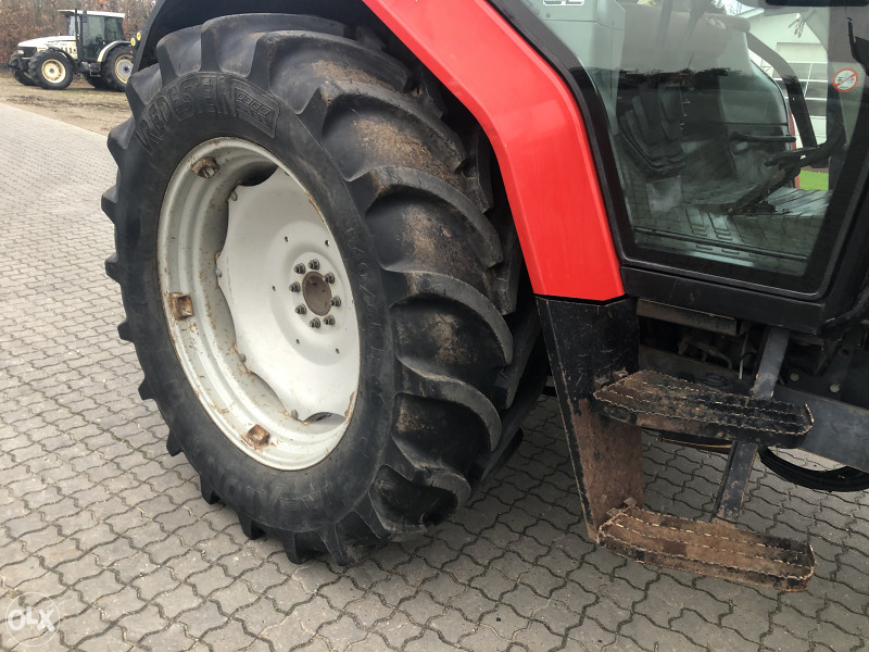Traktor Massey Ferguson 6170