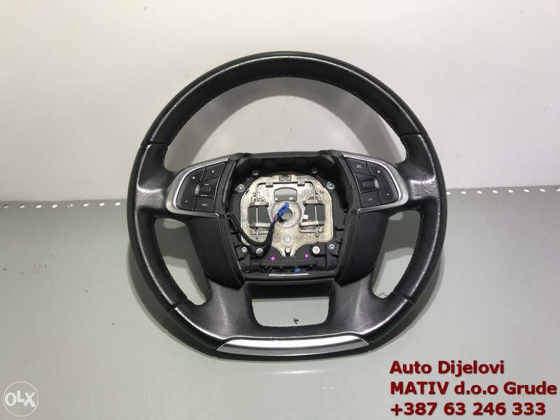 VOLAN KOŽNI nikovani Citroen C4 DS4 2016.