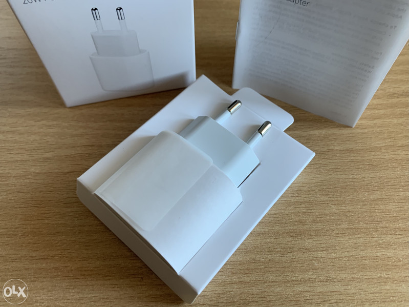 Iphone Usb C Adapter   Punjac 20w Original - Punjači - Olx.ba