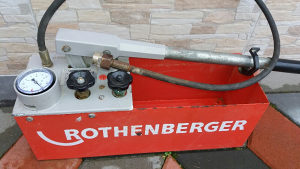 Pumpa za kontrolu pritiska u peci i radijatorima SISTEM