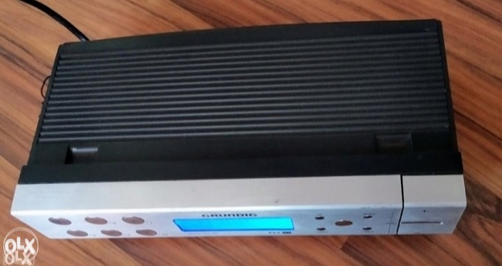 Radio GRUNDIG Sonoclock 890