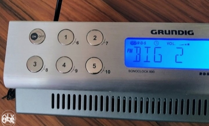 Radio GRUNDIG Sonoclock 890