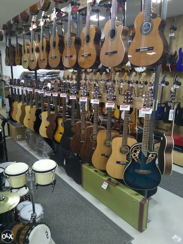 GITARA EL.-KL. IBANEZ AEWC300N-NNB