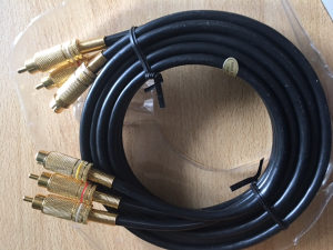 S Video & 2 RCA  A/V Cable w/Gold-Plated Connectors