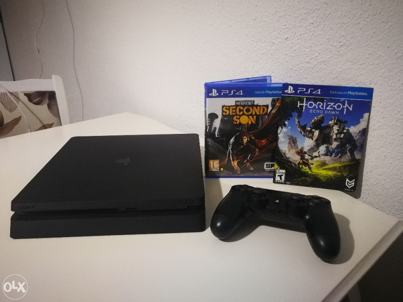 PlayStation Slim 1TB, PlayStation VR Konzole