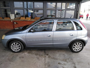 Opel Corsa 1.3 dizel 2004 g. Tek registrovana