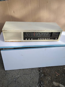 Radio antika SABA