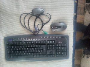 Bezicna tastatura i mis wireless keyboard Trust