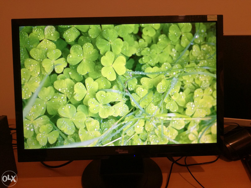 LCD Monitor 22" Fujitsu Siemens D22W-1