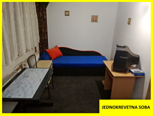 Jednokrevetna soba SA REŽIJAMA