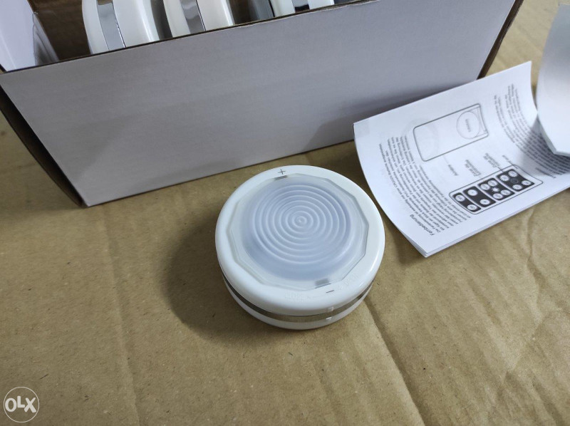 6 komada mini ljepljivih LED lampi s daljinskim