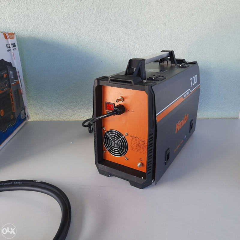 Aparat za varenje KZUBR 700A