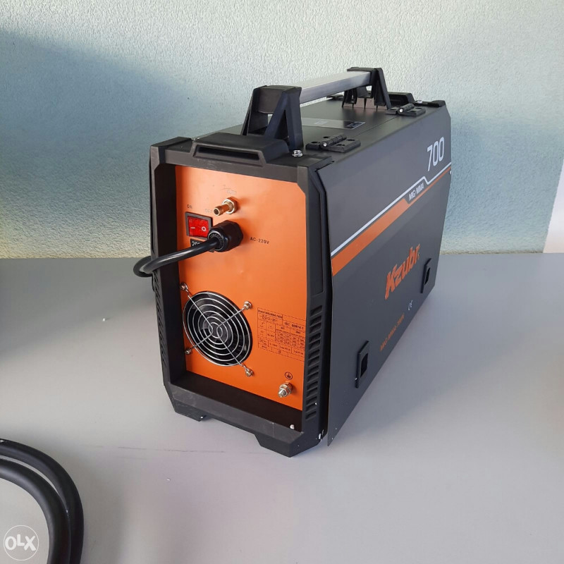 Aparat za varenje KZUBR 700A