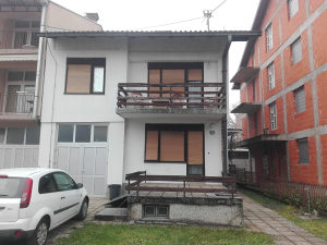 Prodaje se KUĆA, pov. 270 m2, centar, Banja Luka
