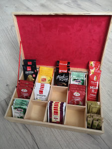 Drvena kutija za čajeve, kafu i šećer