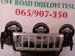 Jeep Grand Cherokee4.0-prednja maska