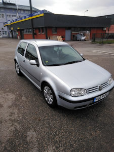 Volkswagen Golf TDI 66 kw, 2001 godina