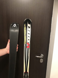 Wolkl skije