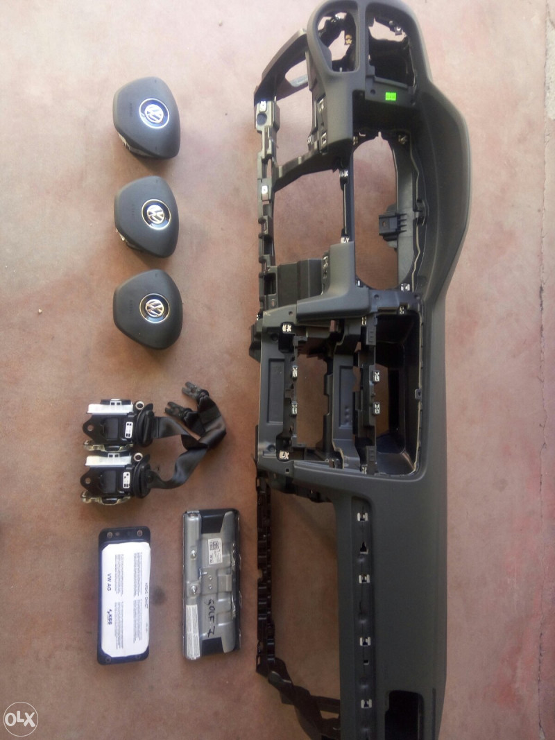 Golf 7 instrument tabla, airbag, jastuci, pojasevi Instrument table