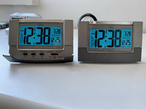 Q&Q Sat digitalni stoni / Alarm Budilnik