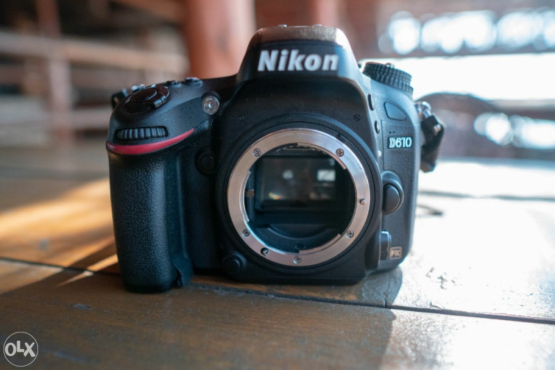 NIKON D610 U EXTRA STANJU CITAJTE DETALJNO POVOLJNO