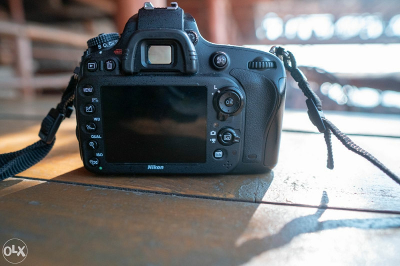 NIKON D610 U EXTRA STANJU CITAJTE DETALJNO POVOLJNO