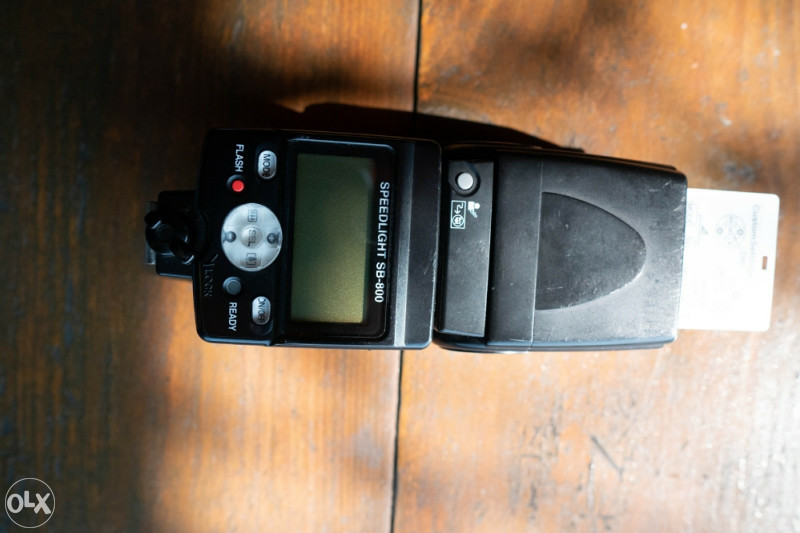 NIKON D610 U EXTRA STANJU CITAJTE DETALJNO POVOLJNO