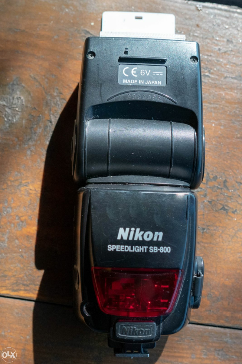 NIKON D610 U EXTRA STANJU CITAJTE DETALJNO POVOLJNO