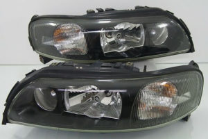 VOLVO S60 V70 XC70 S 60 XENON FAROVI