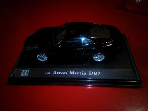 Model Aston Martin DB 7 1/43