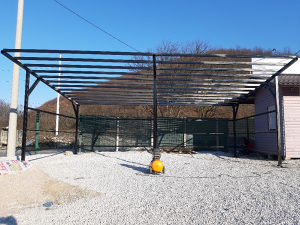 Nadstresnica carport tenda za auto garaza metalna celik