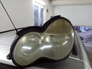 Mercedes w203 lijevi far c220 c270 c200