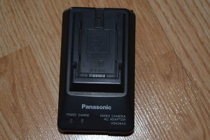 Punjac za Panasonic kameru