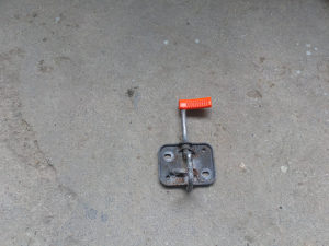 Brava otvarac haube vw polo 6r 2009 -