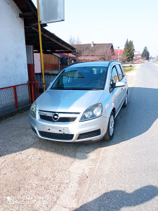 Opel Zafira B 1.9 88kw dijelovi 2007