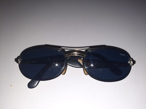 Prodaju se original Police naočale
