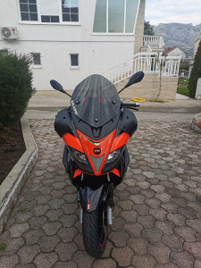 Aprilia SR Max 300