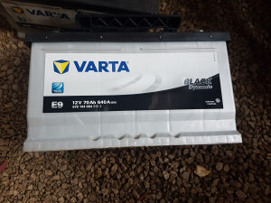 AKUMULATOR VARTA NA OBRAZ-SAVRSEN...70 AH-UVOZ