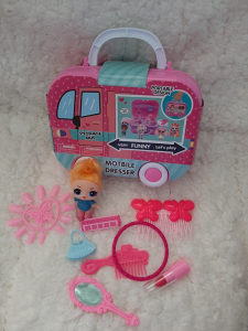 LOL Lutka iznenađenja lutka igrčka kućica autobus