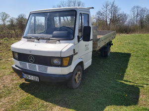 Mercedes 409