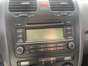 Radio fabricki original golf 5 V VW passat polo
