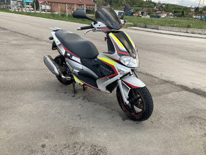 Gilera runner 125ccm VX uvoz Švicarska/OCARNJEN