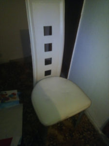 trpezarijska stolica