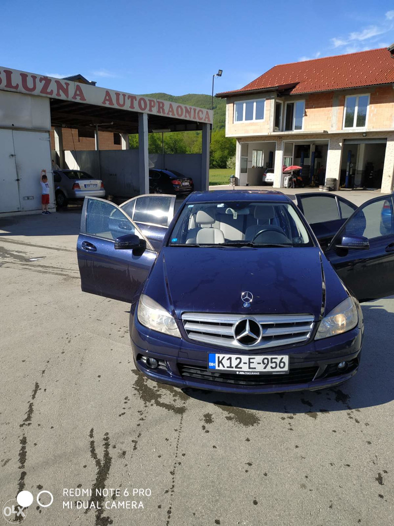 Mercedes c200 limuzina 2010 god.