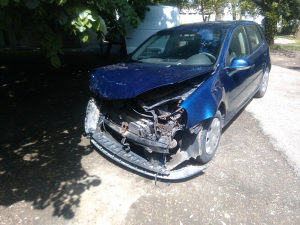 Golf V 2.0TDi Havarisan reg do 11.2021