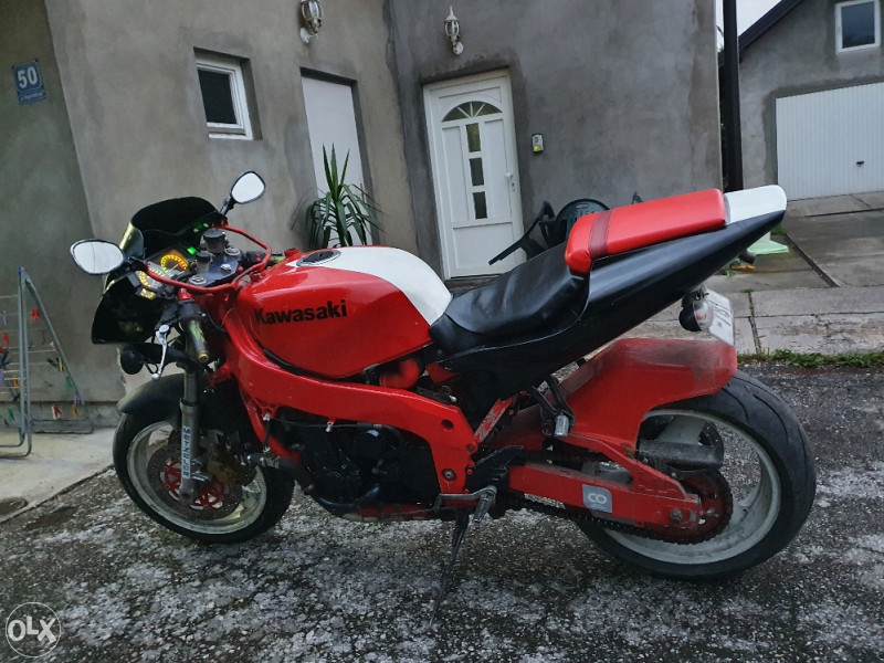 Motocikl Kawasaki Zx750h