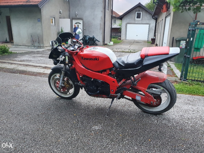 Motocikl Kawasaki Zx750h