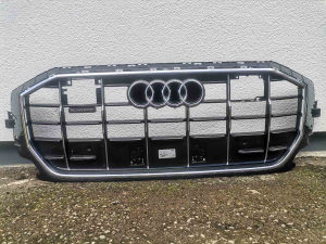 Audi Q8 maska prednja original